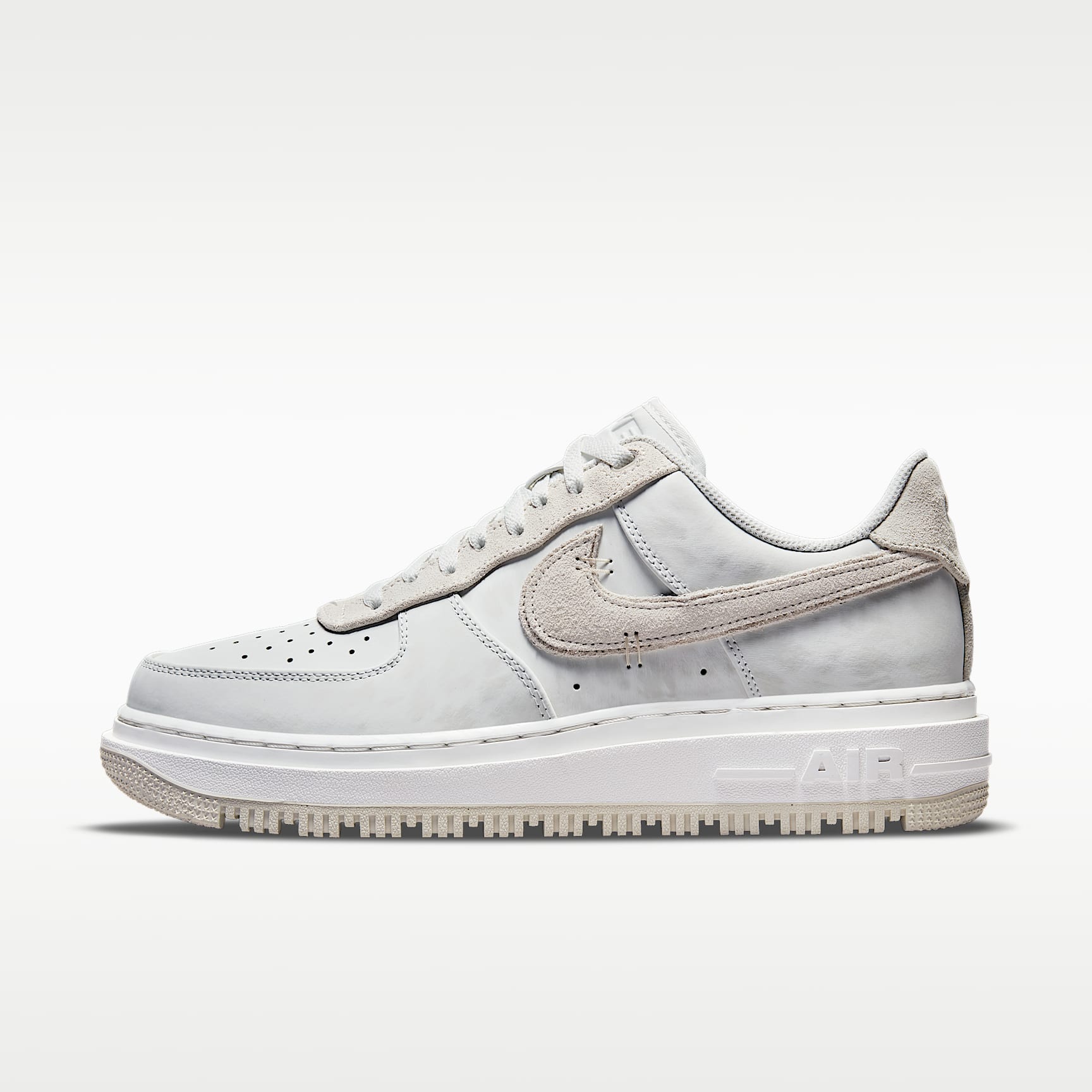 Nike Air Force 1 Luxe Men's Shoes. Nike CA